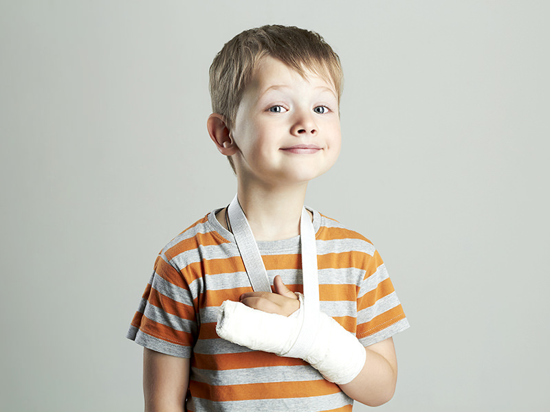 子どもの交通事故治療